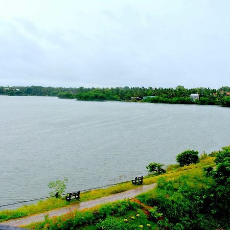 Lake City Resort Anuradhapura Ngoại thất bức ảnh