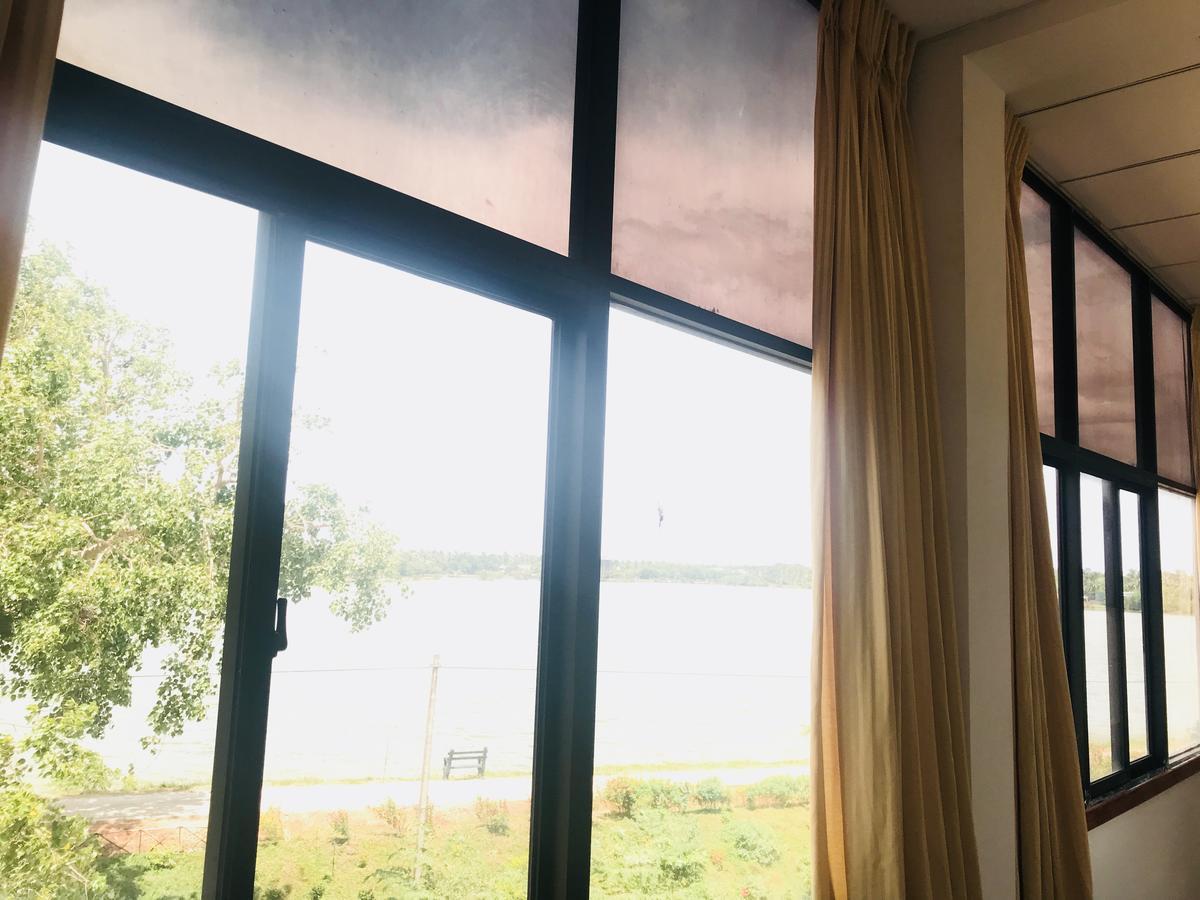 Lake City Resort Anuradhapura Phòng bức ảnh