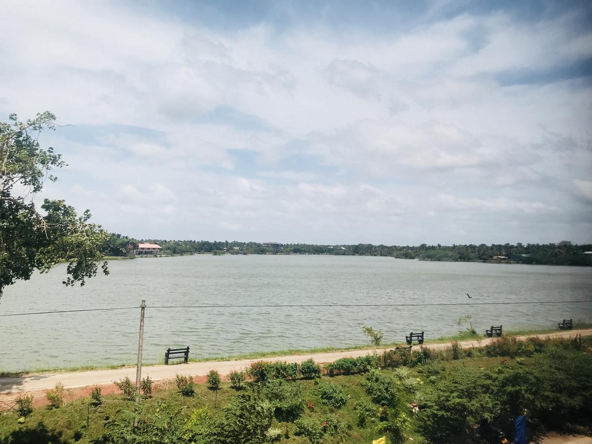 Lake City Resort Anuradhapura Ngoại thất bức ảnh