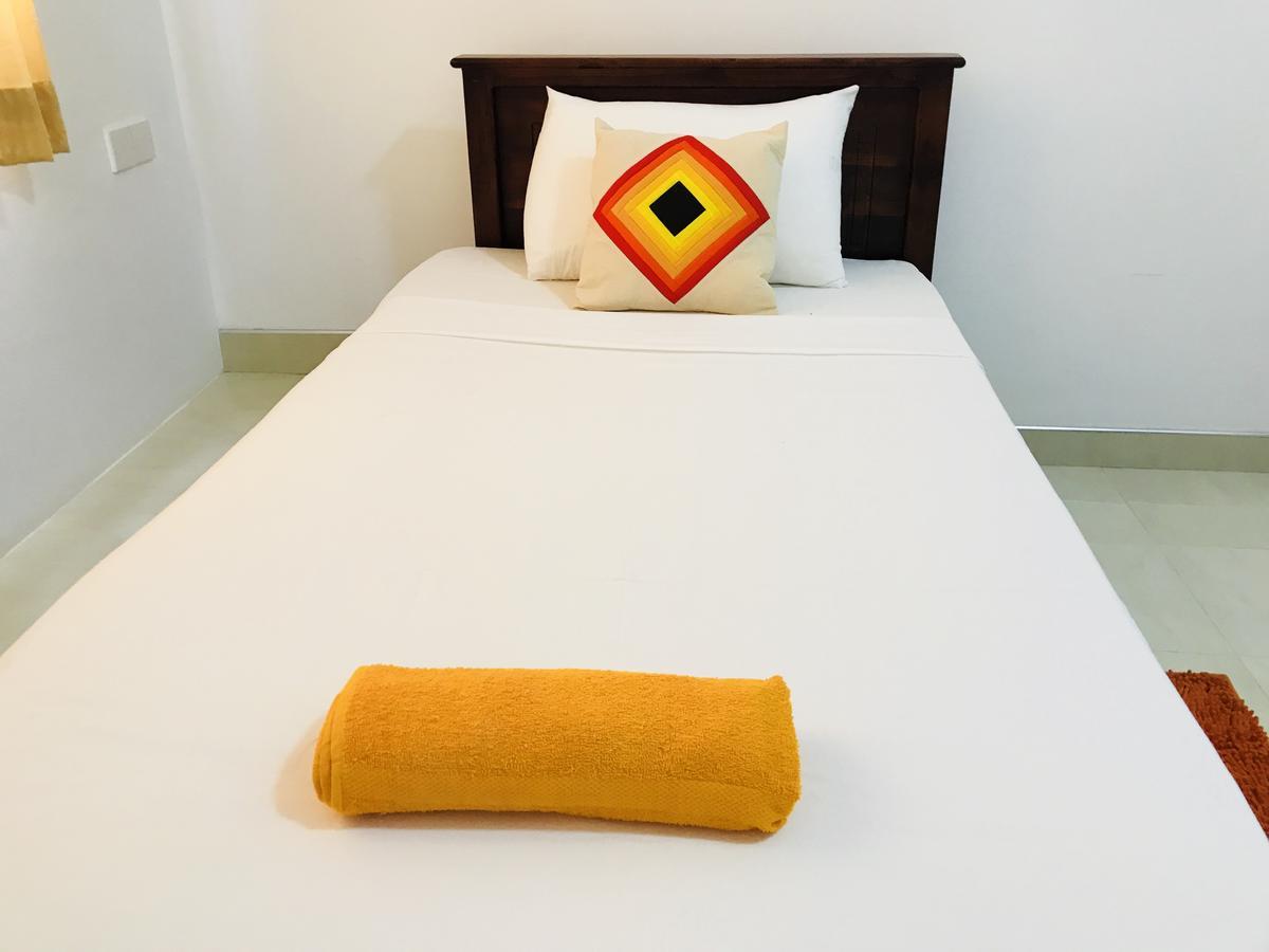 Lake City Resort Anuradhapura Ngoại thất bức ảnh